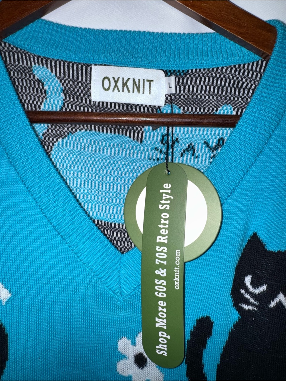 OXKNIT Women's Blue Cat-Print V-Neck Sweater Top - Picture 3 of 7